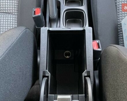 Сузуки S-Cross, объемом двигателя 1.37 л и пробегом 0 тыс. км за 23625 $, фото 39 на Automoto.ua