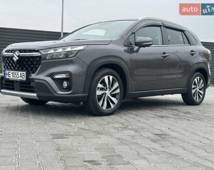 Серый Сузуки S-Cross, объемом двигателя 1.37 л и пробегом 20 тыс. км за 23900 $, фото 2 на Automoto.ua