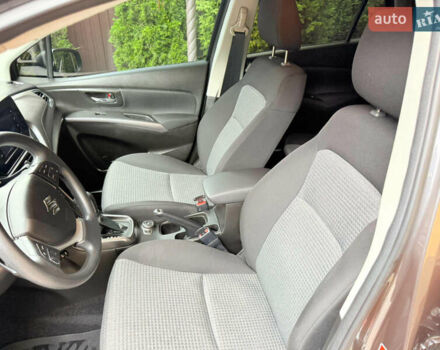 Сузуки S-Cross 2023 в Днепре (Днепропетровске) на Automoto.ua Серый Сузуки S-Cross, объемом двигателя 1.37 л и пробегом 82 тыс. км за 22500 $, фото 25 на Automoto.ua