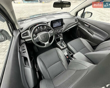Серый Сузуки S-Cross, объемом двигателя 1.37 л и пробегом 20 тыс. км за 23900 $, фото 41 на Automoto.ua