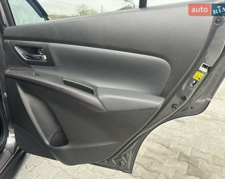 Серый Сузуки S-Cross, объемом двигателя 1.37 л и пробегом 20 тыс. км за 23900 $, фото 37 на Automoto.ua