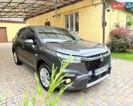 Сузуки S-Cross 2023 в Днепре (Днепропетровске) на Automoto.ua Серый Сузуки S-Cross, объемом двигателя 1.37 л и пробегом 82 тыс. км за 22500 $, фото 2 на Automoto.ua