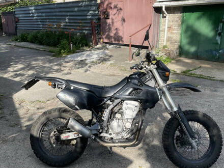 Сузукі SB 250 2003 у Києві на Automoto.ua Сузукі SB 250, об'ємом двигуна 0.25 л та пробігом 27 тис. км за 3000 $, фото 1 на Automoto.ua