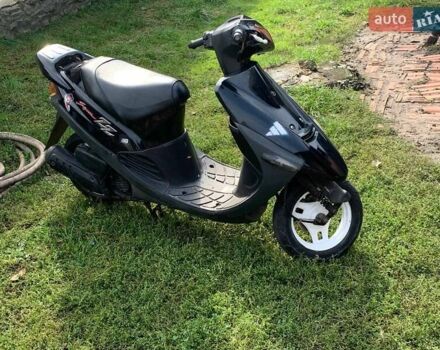 Черный Сузуки Sepia 50, объемом двигателя 0.05 л и пробегом 5 тыс. км за 313 $, фото 2 на Automoto.ua