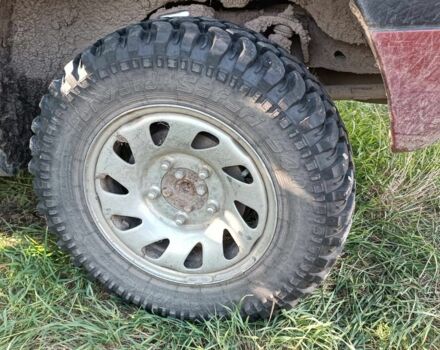 Червоний Сузукі Sidekick, об'ємом двигуна 1.6 л та пробігом 300 тис. км за 3000 $, фото 8 на Automoto.ua