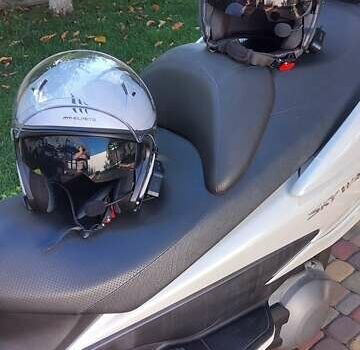 Белый Сузуки Skywave 250, объемом двигателя 0.39 л и пробегом 51 тыс. км за 2908 $, фото 5 на Automoto.ua