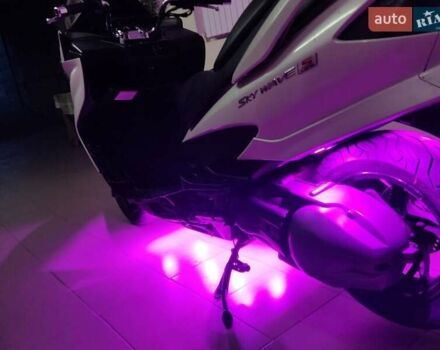 Білий Сузукі Skywave 250, об'ємом двигуна 0.25 л та пробігом 38 тис. км за 2600 $, фото 3 на Automoto.ua
