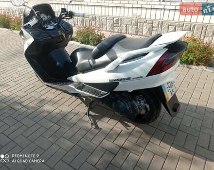 Белый Сузуки Skywave 250, объемом двигателя 0 л и пробегом 24 тыс. км за 1800 $, фото 9 на Automoto.ua