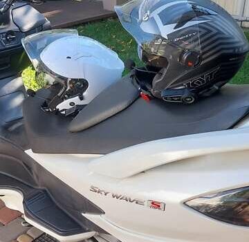 Белый Сузуки Skywave 250, объемом двигателя 0.39 л и пробегом 51 тыс. км за 2908 $, фото 6 на Automoto.ua