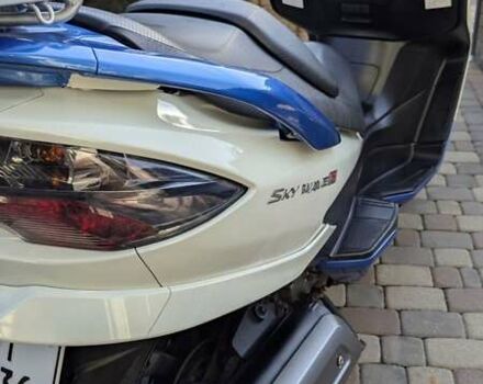 Белый Сузуки Skywave 250, объемом двигателя 0.25 л и пробегом 43 тыс. км за 2700 $, фото 21 на Automoto.ua