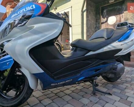 Белый Сузуки Skywave 250, объемом двигателя 0.25 л и пробегом 43 тыс. км за 2700 $, фото 19 на Automoto.ua