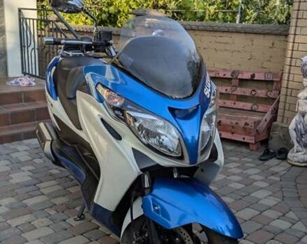 Белый Сузуки Skywave 250, объемом двигателя 0.25 л и пробегом 43 тыс. км за 2700 $, фото 23 на Automoto.ua