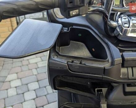 Белый Сузуки Skywave 250, объемом двигателя 0.25 л и пробегом 43 тыс. км за 2700 $, фото 6 на Automoto.ua