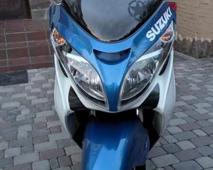 Белый Сузуки Skywave 250, объемом двигателя 0.25 л и пробегом 43 тыс. км за 2700 $, фото 5 на Automoto.ua