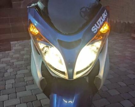 Белый Сузуки Skywave 250, объемом двигателя 0.25 л и пробегом 43 тыс. км за 2700 $, фото 3 на Automoto.ua