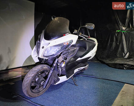 Білий Сузукі Skywave 250, об'ємом двигуна 0.25 л та пробігом 26 тис. км за 1850 $, фото 13 на Automoto.ua