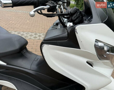 Белый Сузуки Skywave 250, объемом двигателя 0.25 л и пробегом 28 тыс. км за 2500 $, фото 7 на Automoto.ua