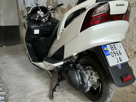 Сузуки Skywave 250 2007 в Николаеве на Automoto.ua Белый Сузуки Skywave 250, объемом двигателя 0.25 л и пробегом 34 тыс. км за 1750 $, фото 1 на Automoto.ua