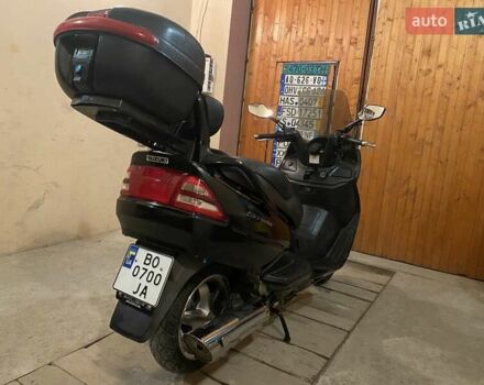 Черный Сузуки Skywave 250, объемом двигателя 0.25 л и пробегом 49 тыс. км за 1750 $, фото 4 на Automoto.ua