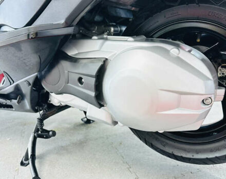 Черный Сузуки Skywave 250, объемом двигателя 0.25 л и пробегом 23 тыс. км за 2200 $, фото 23 на Automoto.ua