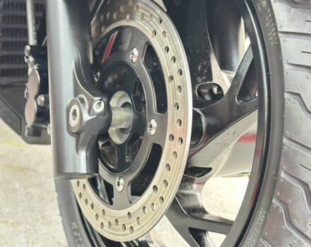 Черный Сузуки Skywave 250, объемом двигателя 0.25 л и пробегом 23 тыс. км за 2200 $, фото 15 на Automoto.ua