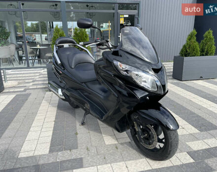 Черный Сузуки Skywave 250, объемом двигателя 0.25 л и пробегом 27 тыс. км за 2649 $, фото 2 на Automoto.ua