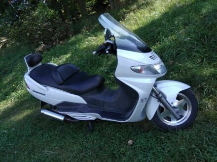 Сузуки Skywave 250, объемом двигателя 0.25 л и пробегом 0 тыс. км за 1550 $, фото 1 на Automoto.ua