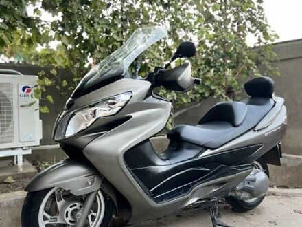 Серый Сузуки Skywave 250, объемом двигателя 0 л и пробегом 36 тыс. км за 2400 $, фото 1 на Automoto.ua