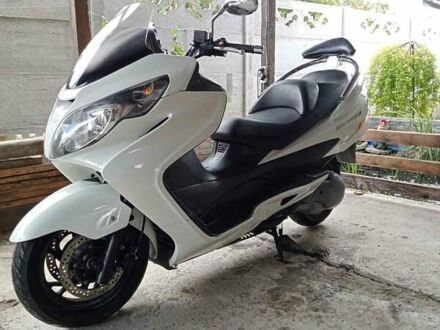 Сузукі Skywave 400 2009 у Миколаєві на Automoto.ua Білий Сузукі Skywave 400, об'ємом двигуна 0 л та пробігом 68 тис. км за 2600 $, фото 1 на Automoto.ua