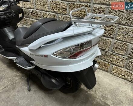Сузуки Skywave 400, объемом двигателя 0.4 л и пробегом 28 тыс. км за 3300 $, фото 6 на Automoto.ua