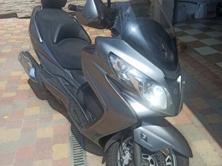 Сузуки Skywave 400 2013 в Ужгороде на Automoto.ua Сузуки Skywave 400, объемом двигателя 0 л и пробегом 45 тыс. км за 2800 $, фото 1 на Automoto.ua