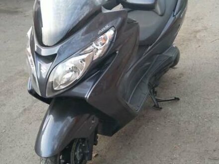 Сузукі Skywave 400 2012 у Одесі на Automoto.ua Сірий Сузукі Skywave 400, об'ємом двигуна 0.4 л та пробігом 21 тис. км за 3300 $, фото 1 на Automoto.ua