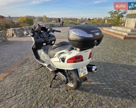 Білий Сузукі SkyWave 650, об'ємом двигуна 0.65 л та пробігом 23 тис. км за 6500 $, фото 3 на Automoto.ua