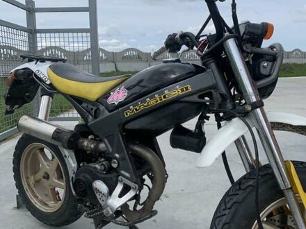 Сузукі Street Magic 50 2010 у Дубровице на Automoto.ua Сузукі Street Magic 50, об'ємом двигуна 0 л та пробігом 6 тис. км за 450 $, фото 1 на Automoto.ua