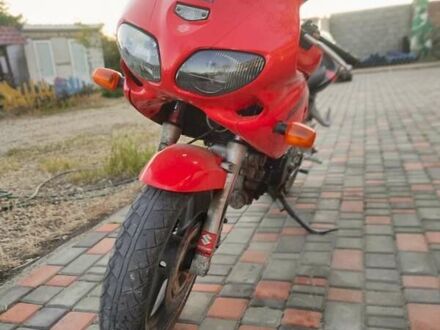 Сузуки SV 400 2001 в Белгород-Днестровском на Automoto.ua Красный Сузуки SV 400, объемом двигателя 0.4 л и пробегом 42 тыс. км за 2700 $, фото 1 на Automoto.ua