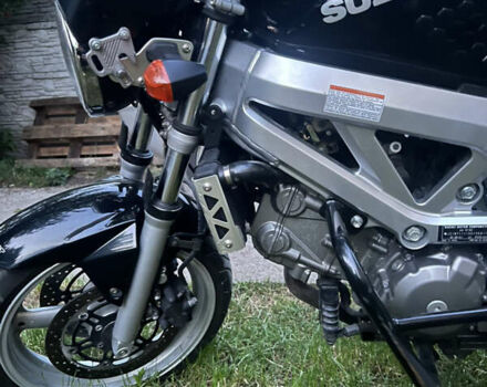 Чорний Сузукі SV 650, об'ємом двигуна 0.65 л та пробігом 30 тис. км за 3950 $, фото 5 на Automoto.ua