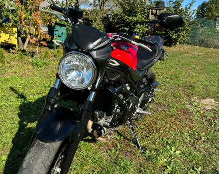 Красный Сузуки SV 650, объемом двигателя 0.65 л и пробегом 14 тыс. км за 3000 $, фото 2 на Automoto.ua