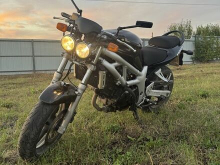 Сузукі SV 650 2001 у Луцьку на Automoto.ua Сузукі SV 650, об'ємом двигуна 0.65 л та пробігом 0 тис. км за 3200 $, фото 1 на Automoto.ua