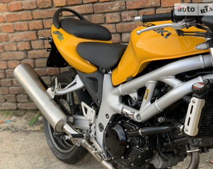 Желтый Сузуки SV 650, объемом двигателя 0.65 л и пробегом 23 тыс. км за 3000 $, фото 63 на Automoto.ua
