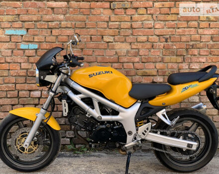 Желтый Сузуки SV 650, объемом двигателя 0.65 л и пробегом 23 тыс. км за 3000 $, фото 2 на Automoto.ua