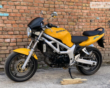 Желтый Сузуки SV 650, объемом двигателя 0.65 л и пробегом 23 тыс. км за 3000 $, фото 1 на Automoto.ua