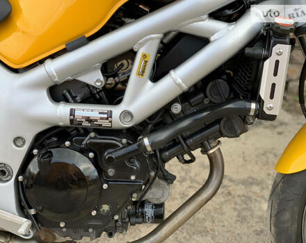 Желтый Сузуки SV 650, объемом двигателя 0.65 л и пробегом 23 тыс. км за 3000 $, фото 53 на Automoto.ua