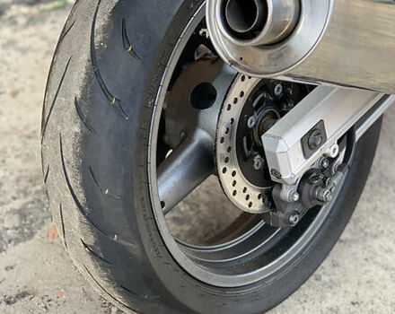 Желтый Сузуки SV 650, объемом двигателя 0.65 л и пробегом 23 тыс. км за 3000 $, фото 61 на Automoto.ua