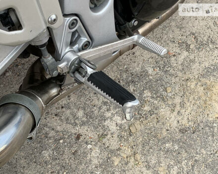 Желтый Сузуки SV 650, объемом двигателя 0.65 л и пробегом 23 тыс. км за 3000 $, фото 55 на Automoto.ua
