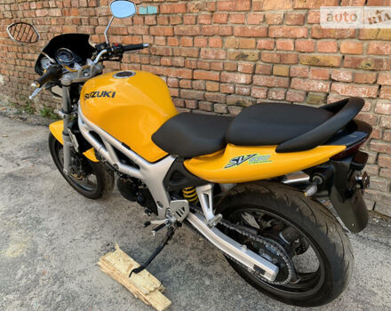 Желтый Сузуки SV 650, объемом двигателя 0.65 л и пробегом 23 тыс. км за 3000 $, фото 8 на Automoto.ua