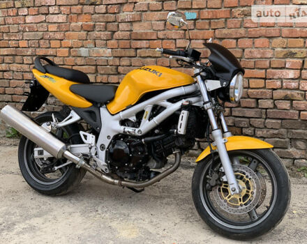 Желтый Сузуки SV 650, объемом двигателя 0.65 л и пробегом 23 тыс. км за 3000 $, фото 10 на Automoto.ua