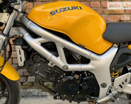 Желтый Сузуки SV 650, объемом двигателя 0.65 л и пробегом 23 тыс. км за 3000 $, фото 33 на Automoto.ua