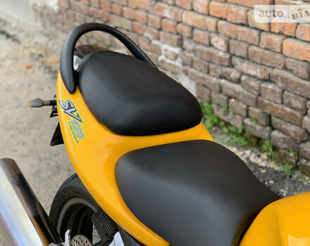Желтый Сузуки SV 650, объемом двигателя 0.65 л и пробегом 23 тыс. км за 3000 $, фото 54 на Automoto.ua