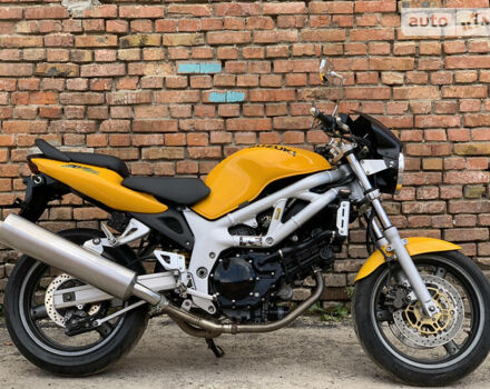 Желтый Сузуки SV 650, объемом двигателя 0.65 л и пробегом 23 тыс. км за 3000 $, фото 11 на Automoto.ua