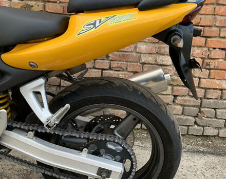 Желтый Сузуки SV 650, объемом двигателя 0.65 л и пробегом 23 тыс. км за 3000 $, фото 46 на Automoto.ua